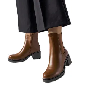 Brown classic Carseggio ankle boots